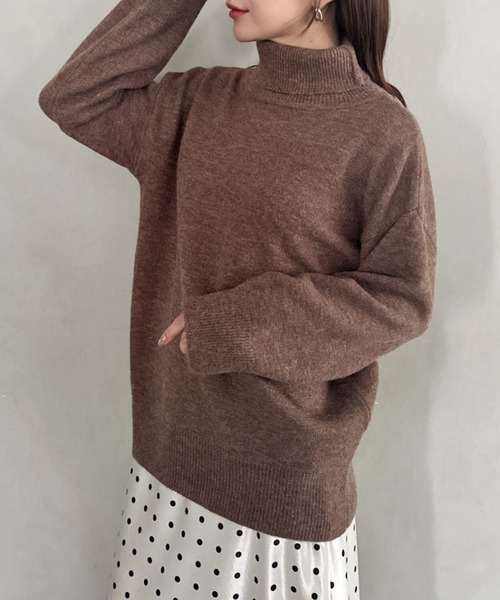 MYMOOD.(マイムード)の「ゆったりシルエットタートルネックニット(ニット/セーター・レディース・チャコールグレー/ブラック/モカ/レッド/アイボリー・FREE)」の8枚目の写真