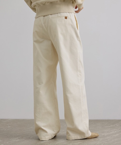 SALON adam et rope'(サロン アダム エ ロペ)の「9W(ウェル)コーデュロイストレートパンツ(その他パンツ・レディース・オリーブ/オフホワイト・S/M)」の1枚目の写真
