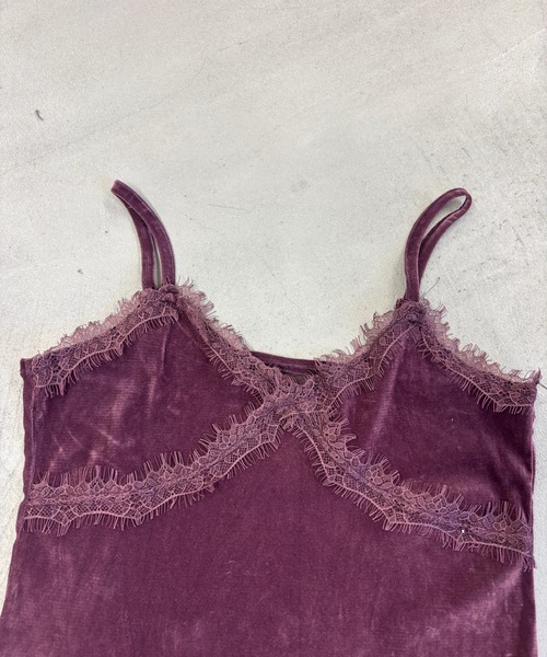 Rohwel(ローウェル)の「Velour Lace Camisole / ベロア レース キャミソール(キャミソール・レディース・パープル/ホワイト/ブラック・FREE)」の19枚目の写真