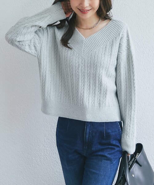 La boutique BonBon(ラブティックボンボン)の「スパンコールラメケーブルVネックニット(ニット/セーター・レディース・ピンク/ライトグレー/オフホワイト・FREE)」の20枚目の写真