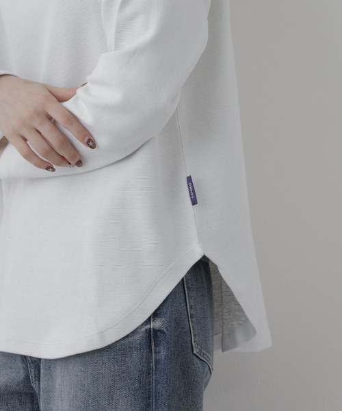 OMNES(オムネス)の「リップルダブルフェイス裾ラウンド長袖Tシャツ(Tシャツ/カットソー・レディース・ホワイト・FREE)」の4枚目の写真