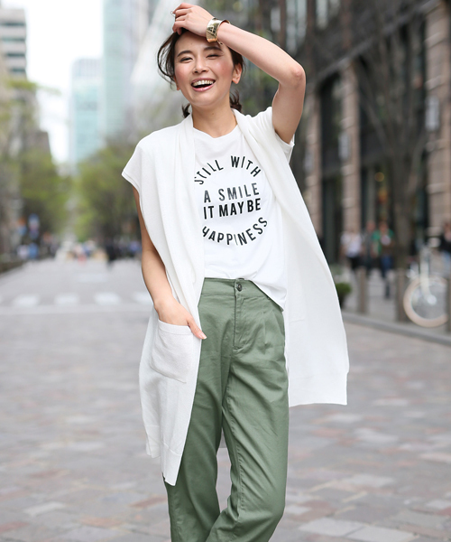 GLOBAL WORK（グローバルワーク）の「レーヨンリネンロングジレ/709291（カーディガン/ボレロ・レディース・ホワイト/グレー/ベージュ/ネイビー・FREE）」の2枚目の写真