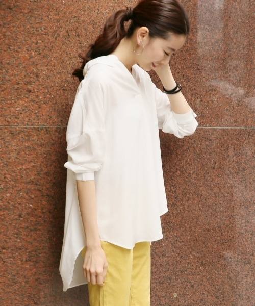 LEPSIM(レプシィム)の「スキッパームジチュニックLS 735333(シャツ/ブラウス・レディース・オフホワイト/ブルー/イエロー・FREE)」の1枚目の写真