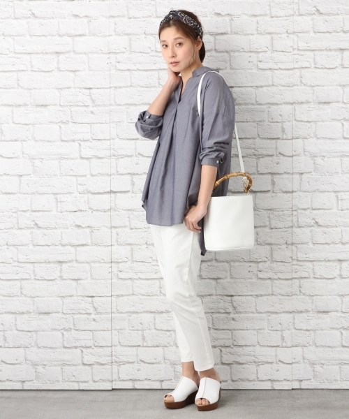 LEPSIM(レプシィム)の「スキッパームジチュニックLS 735333(シャツ/ブラウス・レディース・オフホワイト/ブルー/イエロー・FREE)」の5枚目の写真