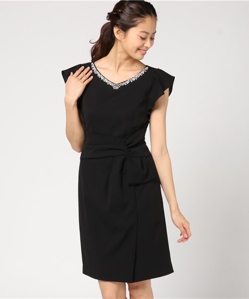 Jusglitty ジャスグリッティー の Jusglitty Luxe ビジュー付リボンデザインワンピース ドレス Wear