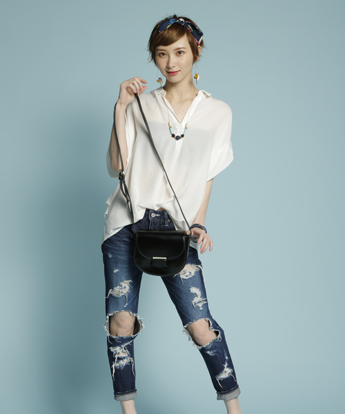 PLAIN CLOTHING（プレーンクロージング）の「ラウンドショルダーバッグ【PLAIN CLOTHING】（ショルダーバッグ・レディース・ブラウン/キャメル/ブラック/ライトブルー・FREE）」の9枚目の写真