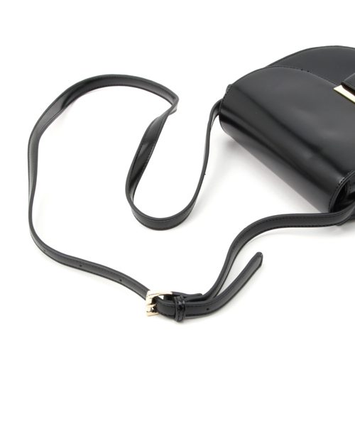 PLAIN CLOTHING（プレーンクロージング）の「ラウンドショルダーバッグ【PLAIN CLOTHING】（ショルダーバッグ・レディース・ブラウン/キャメル/ブラック/ライトブルー・FREE）」の6枚目の写真