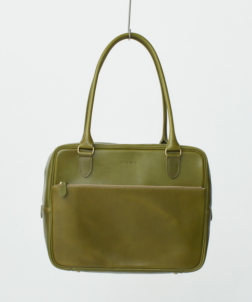 BRITANNIA LEATHER（ブリタニアレザー）の「【栃木レザー】LEATHER BOSTON BAG（ボストンバッグ・メンズ・ブラック/ダークブラウン/ネイビー/レッド/オリーブ/キャメル・FREE）」の4枚目の写真