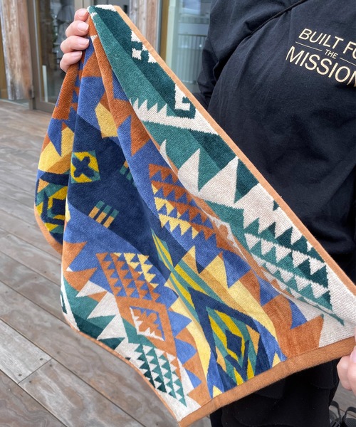 PENDLETON（ペンドルトン）の「PENDLETON/ペンドルトン Iconic Hand XB219/アイコニックジャガードタオルハンド（タオル・レディース・ブラック系その他/グレー系その他/ブルー系その他/レッド系その他/ホワイト系その他/ターコイズブルー/グレー/ホワイト/ベージュ系その他/タン・FREE）」の7枚目の写真