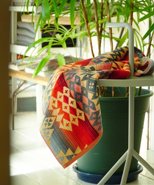 PENDLETON（ペンドルトン）の「PENDLETON/ペンドルトン Iconic Hand XB219/アイコニックジャガードタオルハンド（タオル・レディース・ブラック系その他/グレー系その他/ブルー系その他/レッド系その他/ホワイト系その他/ターコイズブルー/グレー/ホワイト/ベージュ系その他/タン・FREE）」の10枚目の写真