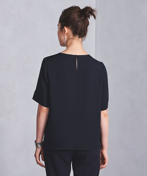 UNITED ARROWS(ユナイテッドアローズ)の「○UBCB サテン Tシャツブラウス(シャツ/ブラウス・レディース・ネイビー/オフホワイト/ライトブルー・36/38)」の4枚目の写真