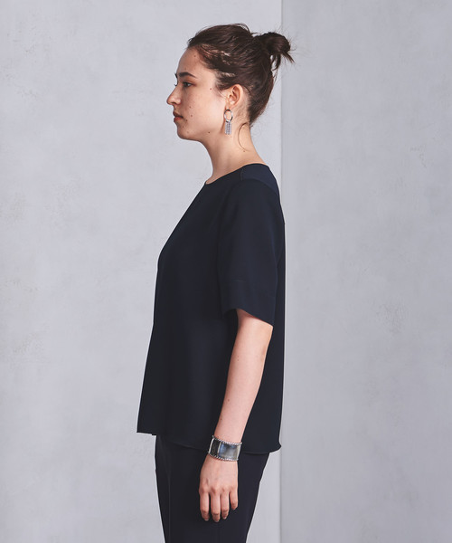 UNITED ARROWS(ユナイテッドアローズ)の「○UBCB サテン Tシャツブラウス(シャツ/ブラウス・レディース・ネイビー/オフホワイト/ライトブルー・36/38)」の10枚目の写真