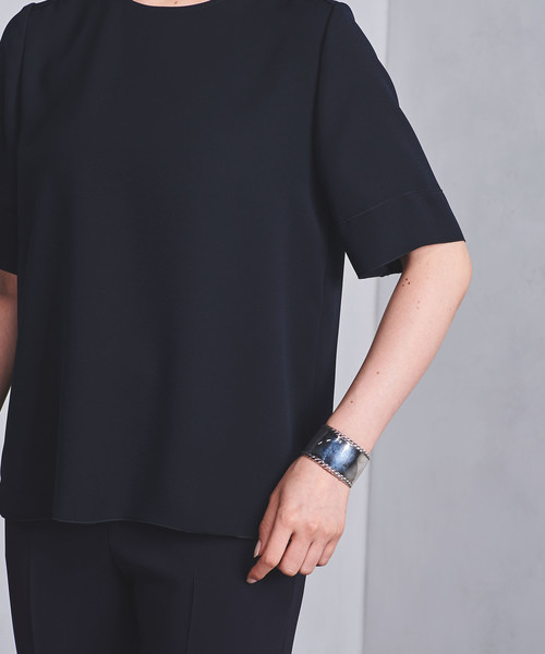 UNITED ARROWS(ユナイテッドアローズ)の「○UBCB サテン Tシャツブラウス(シャツ/ブラウス・レディース・ネイビー/オフホワイト/ライトブルー・36/38)」の7枚目の写真