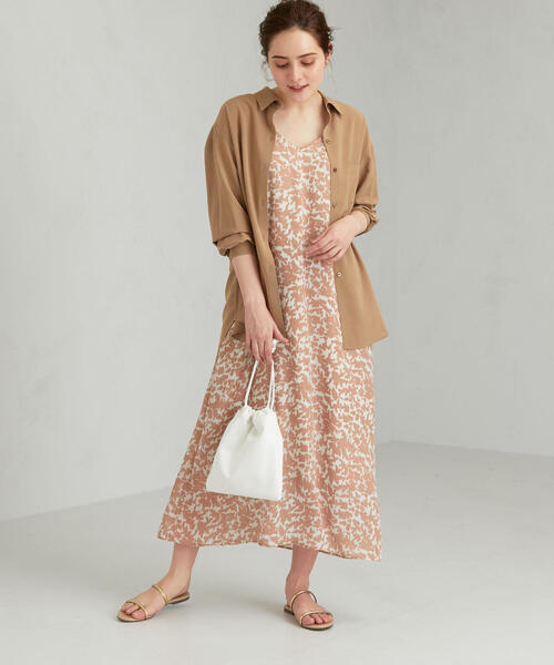 green label relaxing（グリーンレーベルリラクシング）の「FM シルキーデシン シャツ（シャツ/ブラウス・レディース・ダークグリーン/ベージュ/ネイビー・FREE）」の7枚目の写真