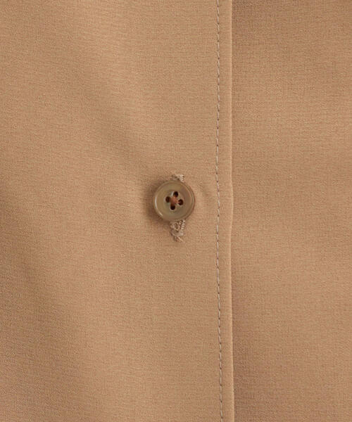 green label relaxing（グリーンレーベルリラクシング）の「FM シルキーデシン シャツ（シャツ/ブラウス・レディース・ダークグリーン/ベージュ/ネイビー・FREE）」の11枚目の写真