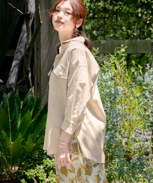 GLOBAL WORK(グローバルワーク)の「コットンリネンCPOシャツ/837592(シャツ/ブラウス・レディース・ベージュ/オフホワイト/カーキ・FREE)」の1枚目の写真