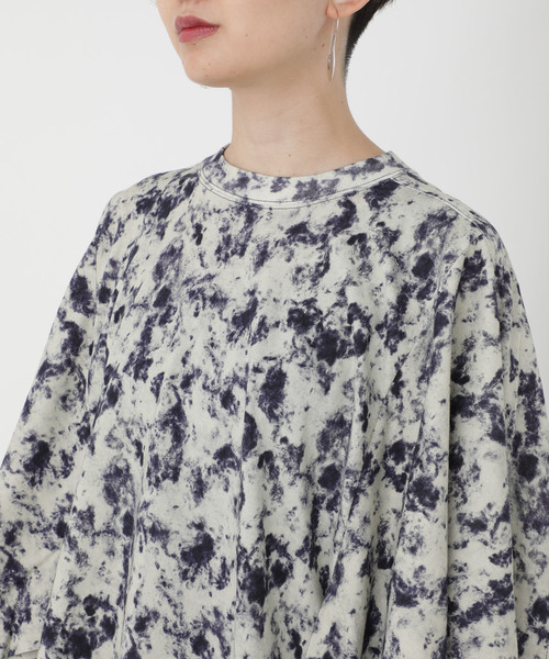 TOGA PULLA（トーガ　プルラ）の「【TOGA PULLA】Marble print top TP92-JK256（Tシャツ/カットソー・レディース・オフホワイト/オレンジ・SMALL）」の3枚目の写真