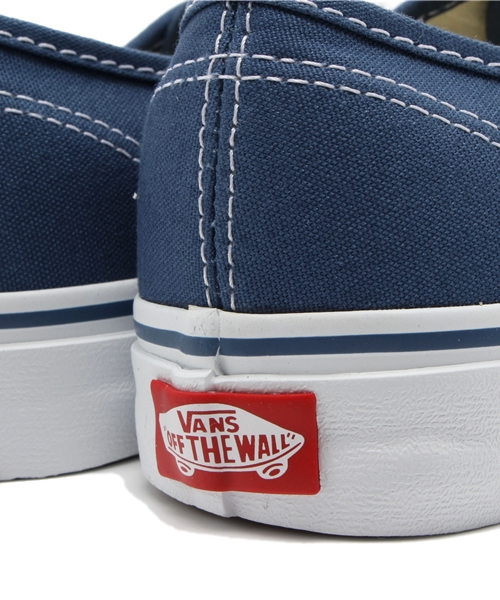 NANO universe(ナノユニバース)の「VANS/AUTHENTIC(スニーカー・レディース・ホワイト/ブラック/ネイビー/レッド・7/5/8/6)」の9枚目の写真