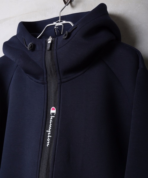 Champion(チャンピオン)の「【CHAMPION/チャンピオン】ボンディングスプリクトロゴZIPパーカー C3-QS107 通気性に優れた3層構造 ストレッチ素材(パーカー・メンズ・ブラック/パープル/ネイビー/杢グレー・MEDIUM/LARGE/X-LARGE)」の16枚目の写真