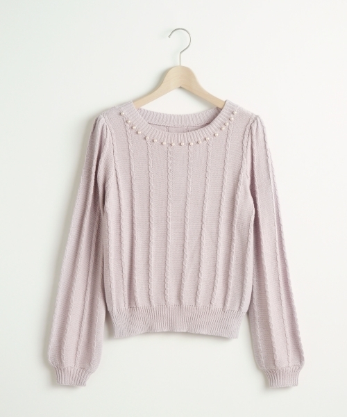 MAJESTIC LEGON（マジェスティックレゴン）の「パール付ケーブルプルオーバー（ニット/セーター・レディース・アイボリー/グレー/ネイビー/ラベンダー/グリーン/ボルドー・FREE）」の5枚目の写真