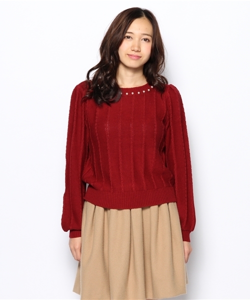 MAJESTIC LEGON（マジェスティックレゴン）の「パール付ケーブルプルオーバー（ニット/セーター・レディース・アイボリー/グレー/ネイビー/ラベンダー/グリーン/ボルドー・FREE）」の6枚目の写真