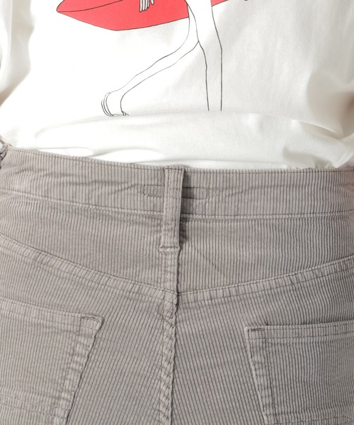 BAYFLOW(ベイフロー)の「コーデュロイテーパードパンツ(その他パンツ・レディース・ベージュ/グレー/オフホワイト/ブルー/グリーン・SMALL/MEDIUM/LARGE)」の17枚目の写真