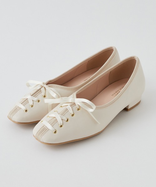 one after another NICE CLAUP(ワンアフターアナザーナイスクラップ)の「レースアップリボンパンプス(パンプス・レディース・アイボリー/ブラック/ピンクベージュ・SMALL/MEDIUM/LARGE)」の2枚目の写真