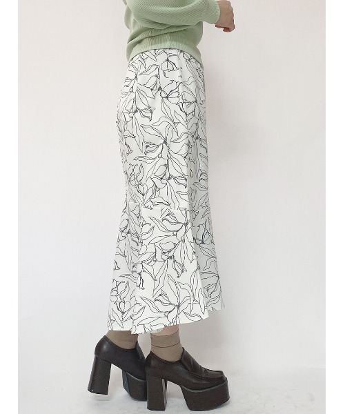 one way（ワンウェイ）の「【oneway】ラインフラワーマーメイドスカート（スカート・レディース・ホワイト/ブラック・FREE）」の8枚目の写真