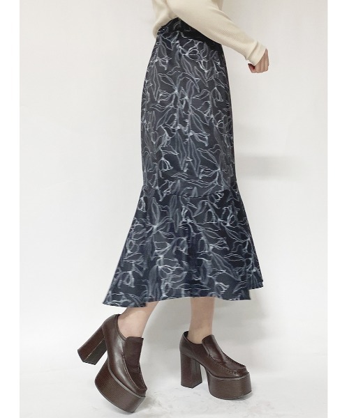 one way（ワンウェイ）の「【oneway】ラインフラワーマーメイドスカート（スカート・レディース・ホワイト/ブラック・FREE）」の17枚目の写真