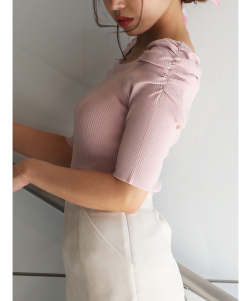 ROYAL PARTY（ロイヤルパーティー）の「【エコヴェロ】洗えるニットスクエアネック半袖トップス（ニット/セーター・レディース・グリーン/ネイビー/オフホワイト/ブルー/ピンク/ブラック/ブラック系その他/マルチ/ベージュ/ホワイト系その他2・FREE）」の2枚目の写真