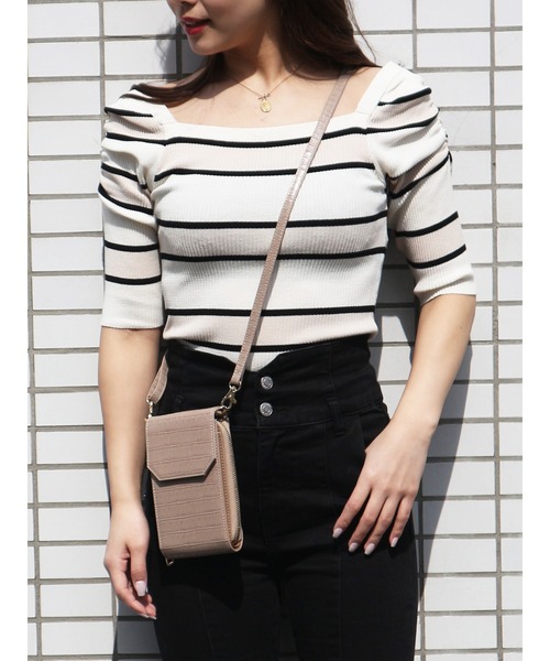 ROYAL PARTY（ロイヤルパーティー）の「【エコヴェロ】洗えるニットスクエアネック半袖トップス（ニット/セーター・レディース・グリーン/ネイビー/オフホワイト/ブルー/ピンク/ブラック/ブラック系その他/マルチ/ベージュ/ホワイト系その他2・FREE）」の4枚目の写真