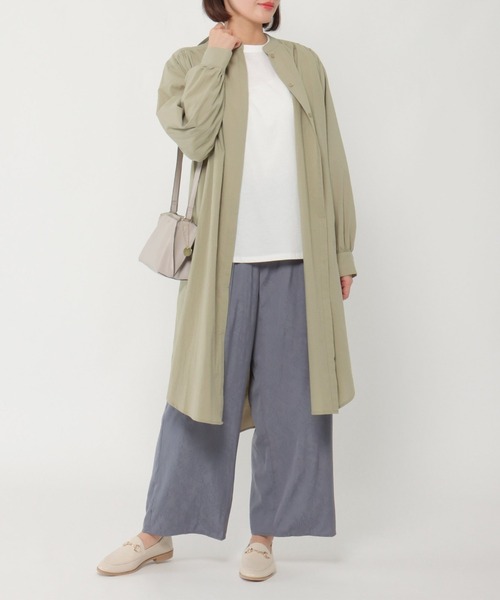 LBC(エルビーシー)の「フライフロントバンドカラーシャツワンピース(ワンピース・レディース・ブルー/ホワイト/ダークオリーブ・L/M)」の1枚目の写真