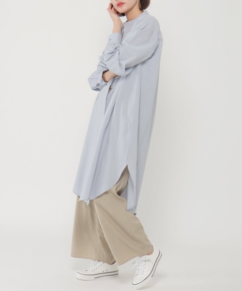 LBC(エルビーシー)の「フライフロントバンドカラーシャツワンピース(ワンピース・レディース・ブルー/ホワイト/ダークオリーブ・L/M)」の3枚目の写真