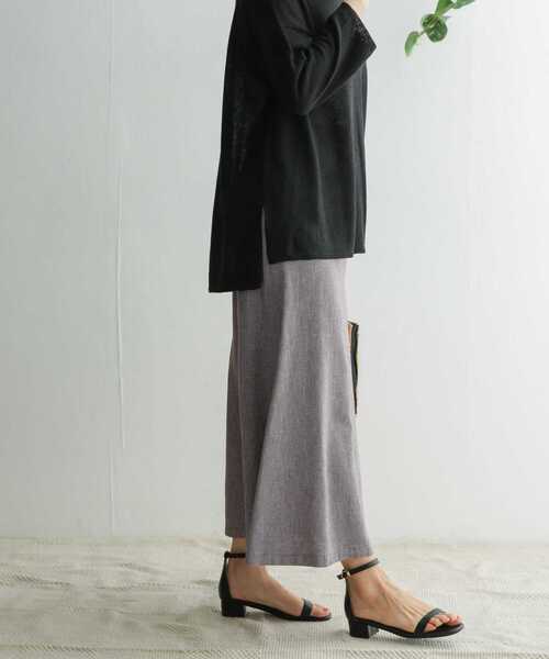 URBAN RESEARCH DOORS（アーバンリサーチドアーズ）の「コットンリネンフレアスカート（スカート・レディース・グレー系その他/チャコールグレー・ONE）」の11枚目の写真
