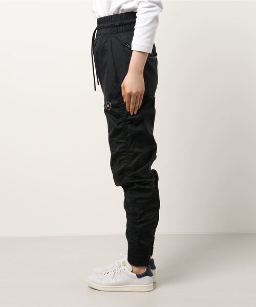 adidas(アディダス)の「【adidas by Stella McCartney】WOVEN PANT(その他パンツ・レディース・ブラック・MEDIUM/X-SMALL)」の2枚目の写真