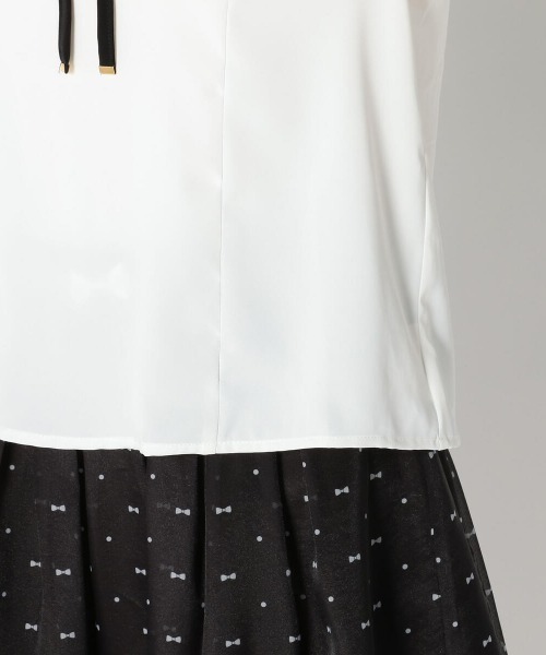 LODISPOTTO(ロディスポット)の「バイカラースカラップフリルブラウス(シャツ/ブラウス・レディース・ホワイト/ネイビー/ピンク・MEDIUM)」の7枚目の写真