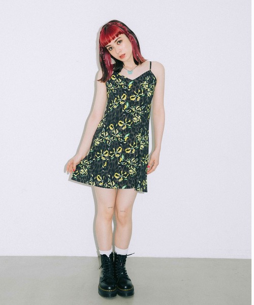 X-girl（エックスガール）の「FLORAL LEOPARD ALOHA CAMISOLE DRESS（ワンピース・レディース・ホワイト/ライトブルー/グレー・S/M）」の8枚目の写真