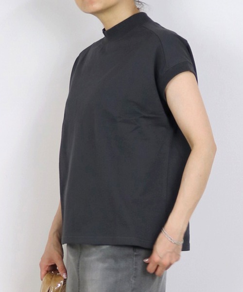 Grand PARK（グランドパーク）の「デイリープルオーバー（Tシャツ/カットソー・レディース・チャコールグレー/ベージュ/オフホワイト・FREE）」の16枚目の写真