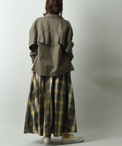 INTERPLANET(インタープラネット)の「TCNミリタリーBACKフリルブルゾン(ブルゾン・レディース・ネイビー/カーキ・FREE)」の11枚目の写真