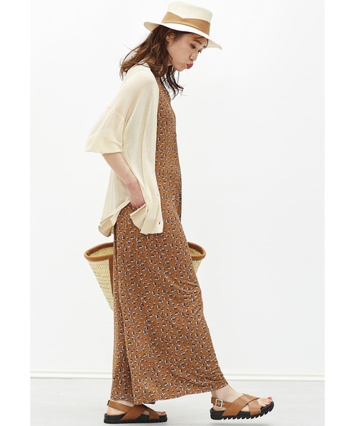 Live in comfort(リブインコンフォート)の「リブ イン コンフォート はまじとコラボ 着心地グンと伸びやかなカットソーオールインワン(サロペット/オーバーオール・レディース・ブラック/キャメル・XX-LARGE/X-LARGE/MEDIUM/LARGE/XXX-LARGE/SMALL)」の4枚目の写真