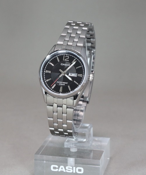 CASIO(カシオ)の「CASIO Collection / LTP-1335DJ-1AJF(アナログ腕時計・レディース・ブラック×シルバー・FREE)」の2枚目の写真
