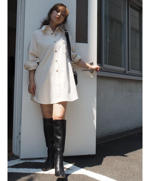 EVRIS(エヴリス)の「【ZOZO限定】シンプルオーバーサイズシャツ(シャツ/ブラウス・レディース・ホワイト/ブルー/アイボリー・FREE)」の5枚目の写真