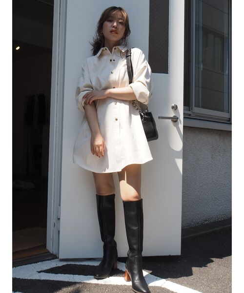 EVRIS(エヴリス)の「【ZOZO限定】シンプルオーバーサイズシャツ(シャツ/ブラウス・レディース・ホワイト/ブルー/アイボリー・FREE)」の6枚目の写真