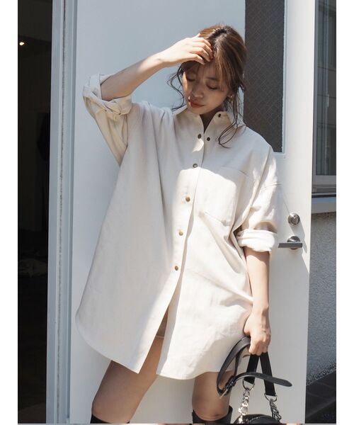 EVRIS(エヴリス)の「【ZOZO限定】シンプルオーバーサイズシャツ(シャツ/ブラウス・レディース・ホワイト/ブルー/アイボリー・FREE)」の7枚目の写真