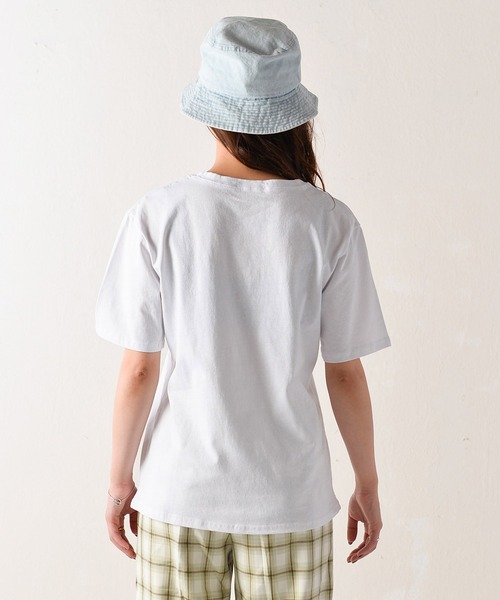 Monocoro toppi(モノコロトッピ)の「シンプルカラーロゴTシャツ(Tシャツ/カットソー・レディース・ホワイト/ベージュ・M)」の12枚目の写真