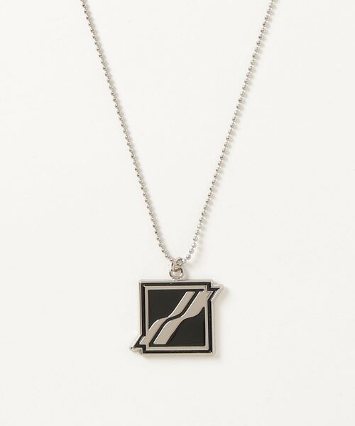 WE11DONE（ウェルダン）の「WE11DONE BLACK SQUARE SILVER LOGO