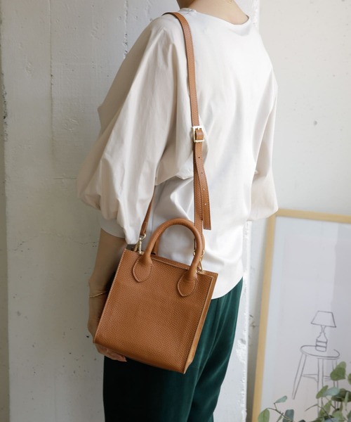 URBAN RESEARCH DOORS（アーバンリサーチドアーズ）の「MARCO BIANCHINI　2way キューブショルダーバッグ（ショルダーバッグ・レディース・ブラック/オフホワイト/ライトブラウン・FREE）」の11枚目の写真