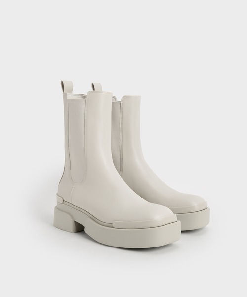 CHARLES & KEITH（チャールズ & キース）の「プラットフォーム チェルシーブーツ / Platform Chelsea Boots（ブーツ・レディース・ブラック/グレー・25cm/25.5cm/23cm/24.5cm/22.5cm/23.5cm）」の18枚目の写真