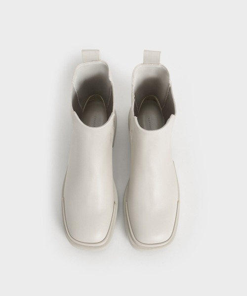 CHARLES & KEITH（チャールズ & キース）の「プラットフォーム チェルシーブーツ / Platform Chelsea Boots（ブーツ・レディース・ブラック/グレー・25cm/25.5cm/23cm/24.5cm/22.5cm/23.5cm）」の22枚目の写真