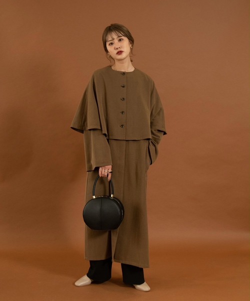 Amiur（エミレ）の「cape design poncho coat（ポンチョ・レディース・ベージュ/ブラウン・M/S）」の14枚目の写真